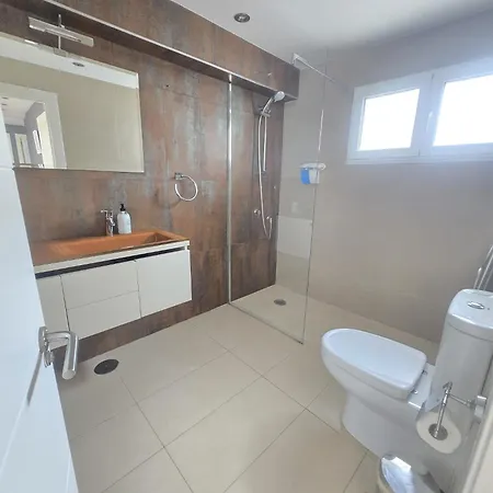 Roof - Vut4217as Apartment *