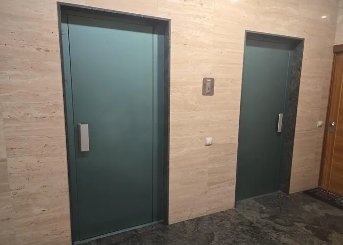 Roof - Vut4217as Apartment